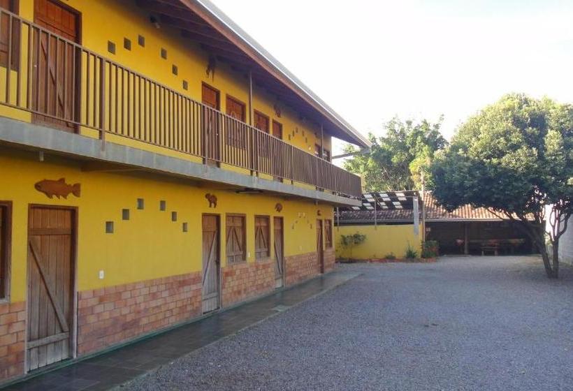 پانسیون Pousada Segredo