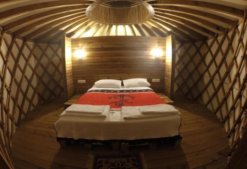 הוסטל Chakra Beach Kabak