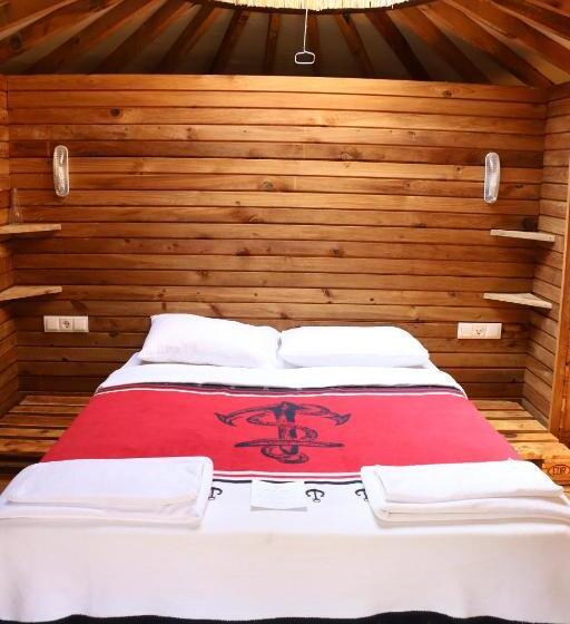 הוסטל Chakra Beach Kabak