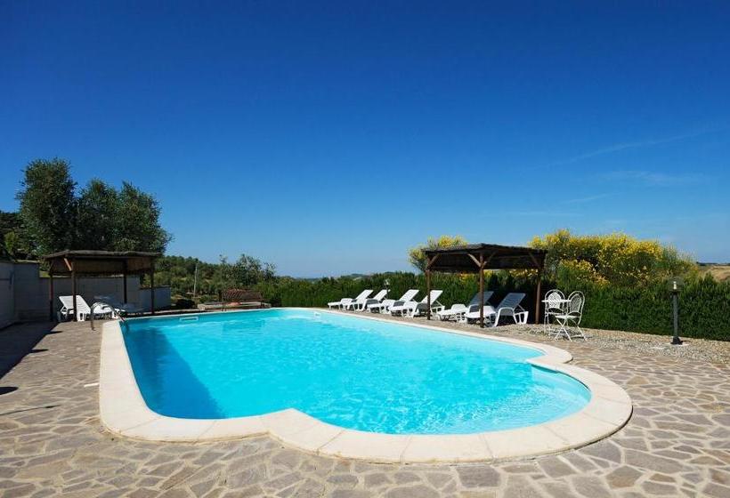 ホテル Le Capannacce