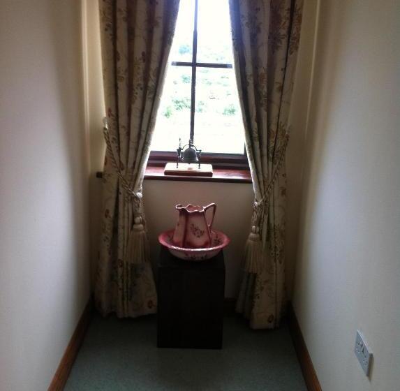 פנסיון All The Twos Lodge