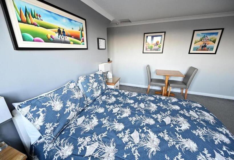 펜션 Avoncot Guest House