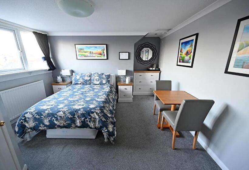 펜션 Avoncot Guest House