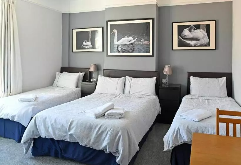 Majatalo Avoncot Guest House