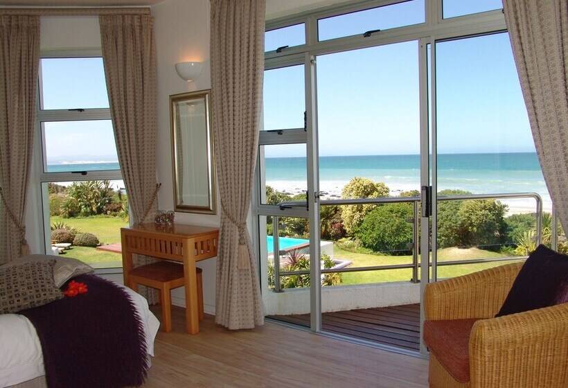 Pension Diaz 15 House On The Bay