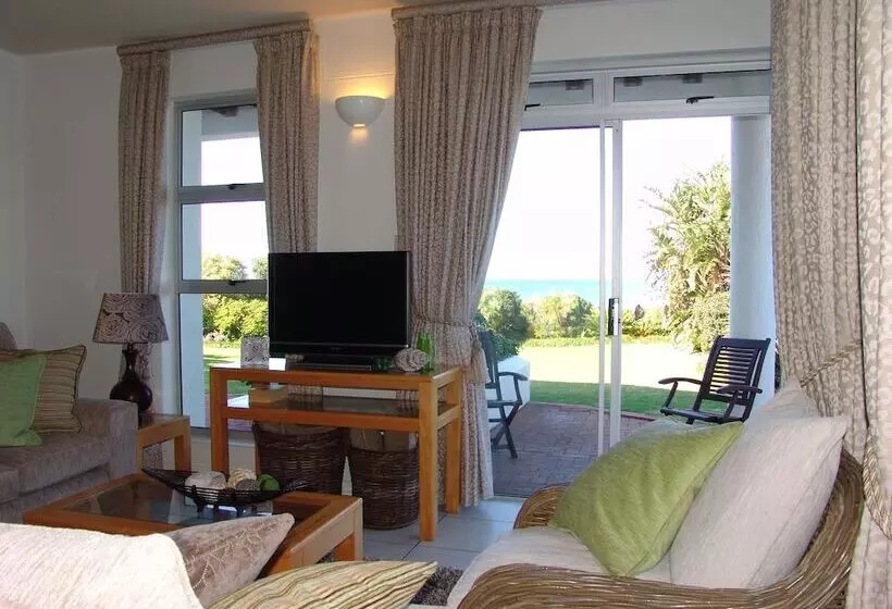 Majatalo Diaz 15 House On The Bay