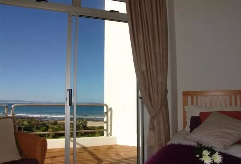 Majatalo Diaz 15 House On The Bay