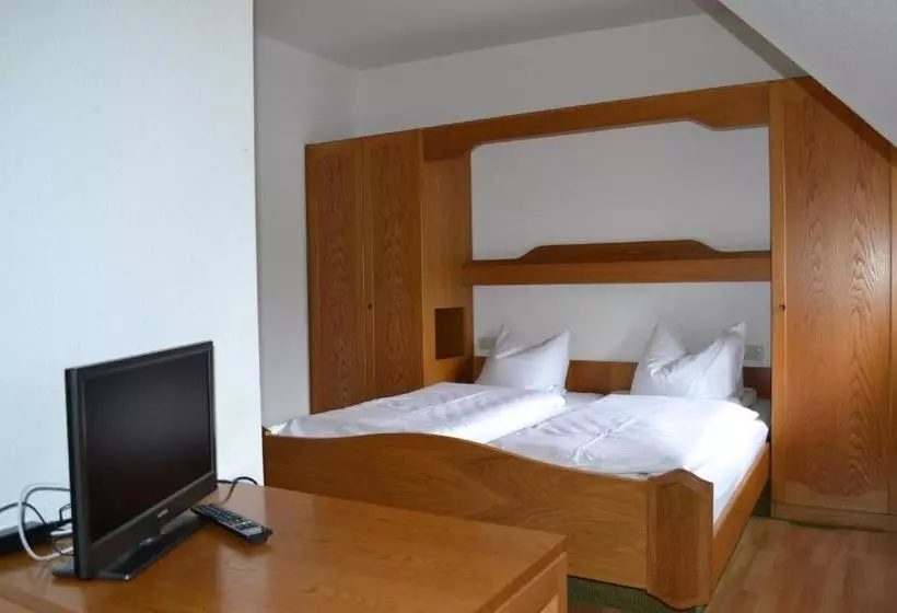 ペンション Gasthaus Zur Krone