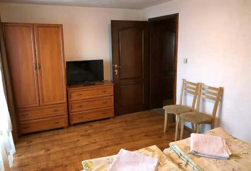 پانسیون Guest Rooms Vachin