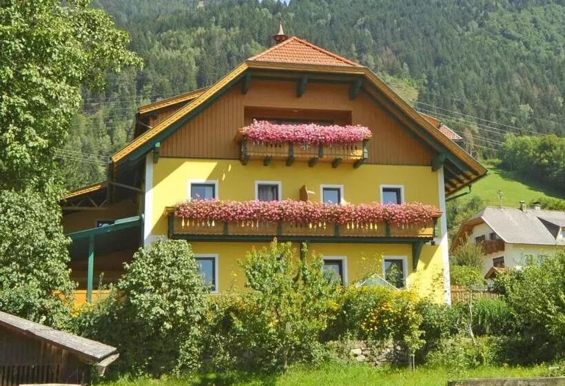 Majatalo Landhaus Ebner