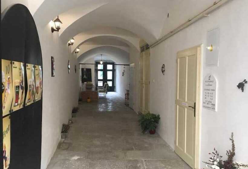 Pansiyon Penzion U Lucerny