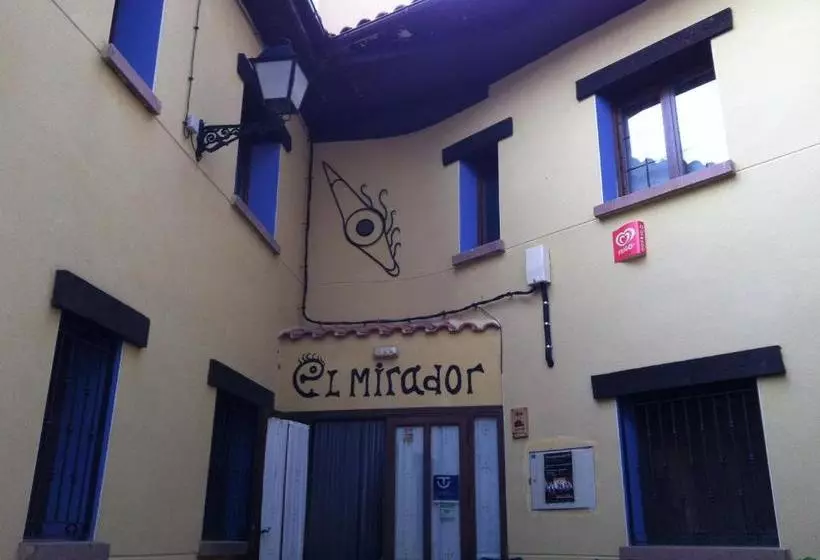 پانسیون Posada El Mirador
