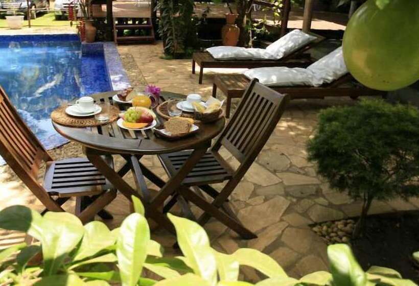 Pensão Pousada Nainas