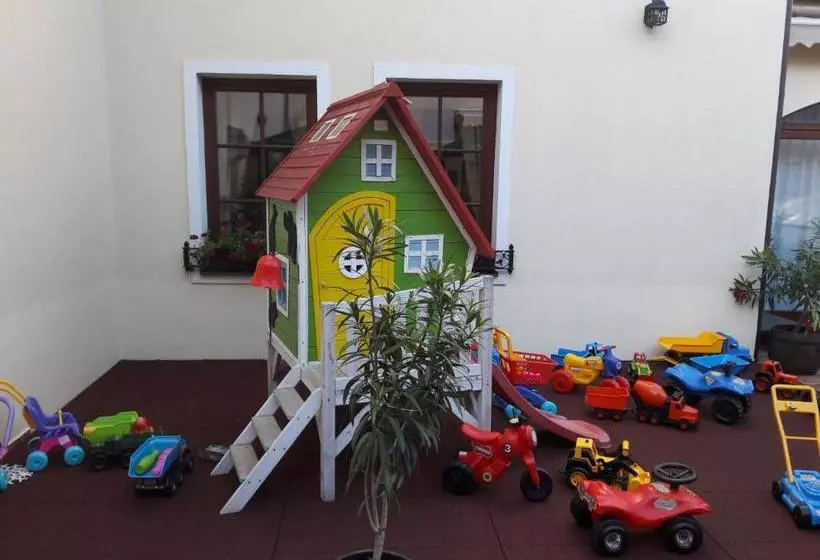 Majatalo Sebastian U Hoffera