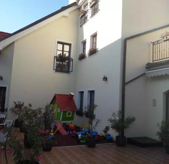 Majatalo Sebastian U Hoffera