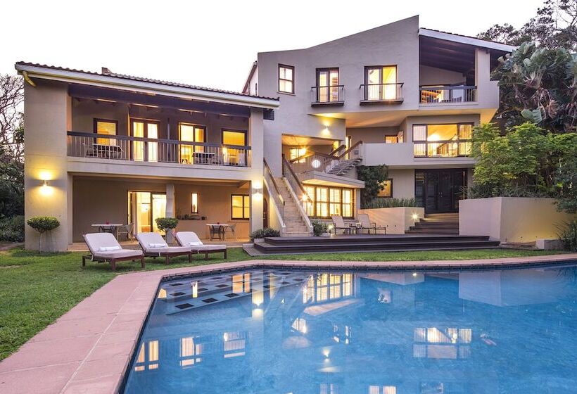 ペンション Teremok Lodge & Spa