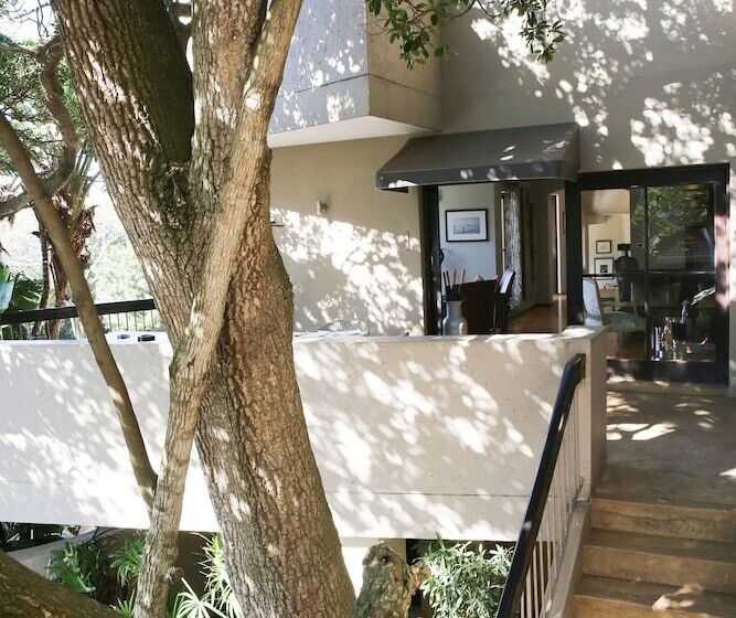 ペンション Teremok Lodge & Spa