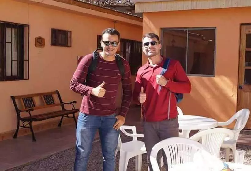 هاستل Hostal Intipara