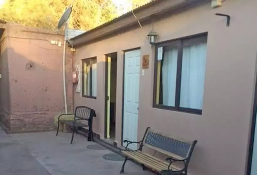 هاستل Hostal Intipara