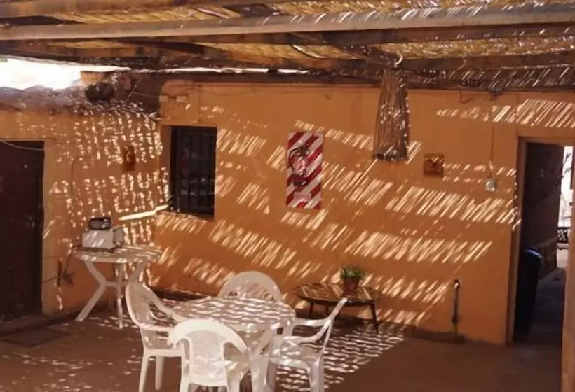 هاستل Hostal Intipara