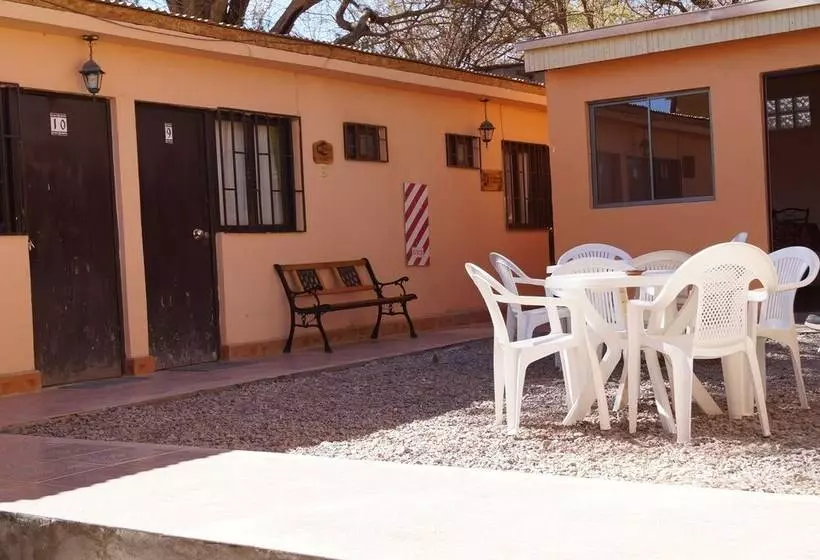 هاستل Hostal Intipara