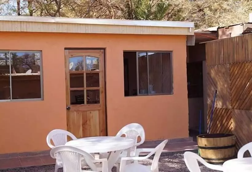هاستل Hostal Intipara
