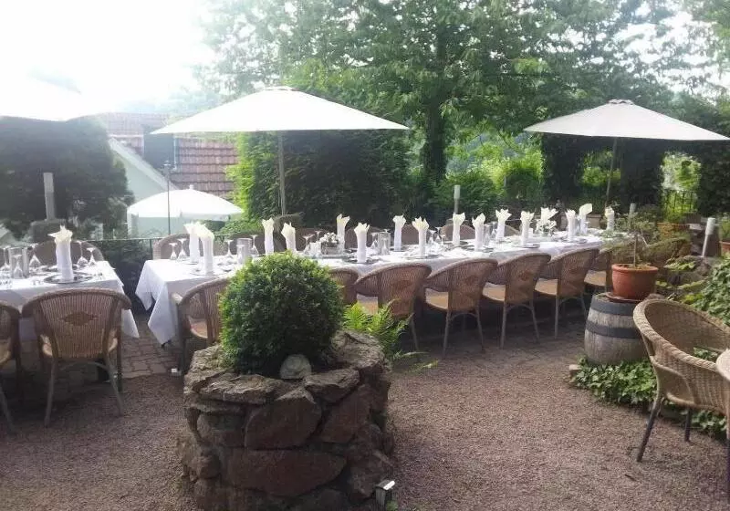 Aamiaismajoitus (B&B) Betriebe Güldenhaupt Gmbh