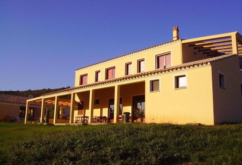 فندق Agriturismo La Grotta Del Tesoro