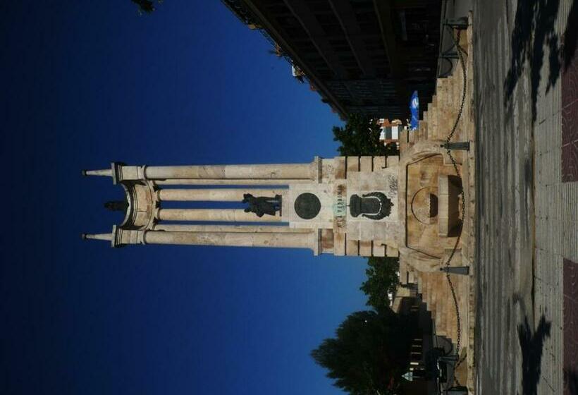 膳宿费 Alojamiento Turístico La Tinaja