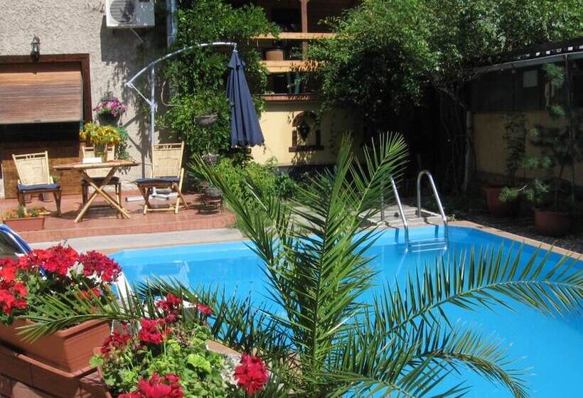 پانسیون B&b Casa Mica Guesthouse