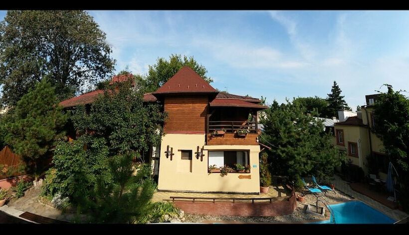 پانسیون B&b Casa Mica Guesthouse