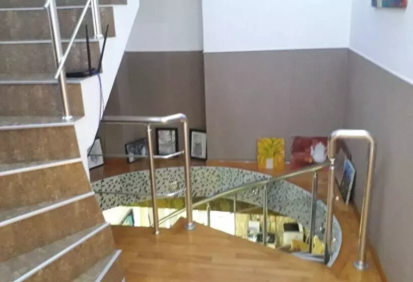 پانسیون Dzveli Batumi