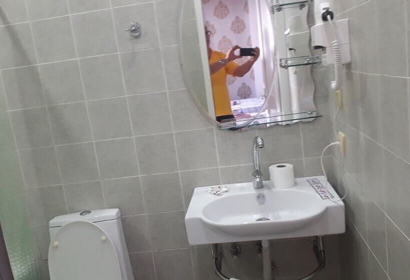 پانسیون Dzveli Batumi