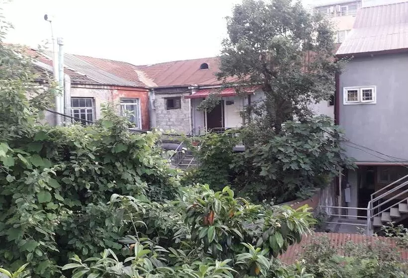 پانسیون Dzveli Batumi