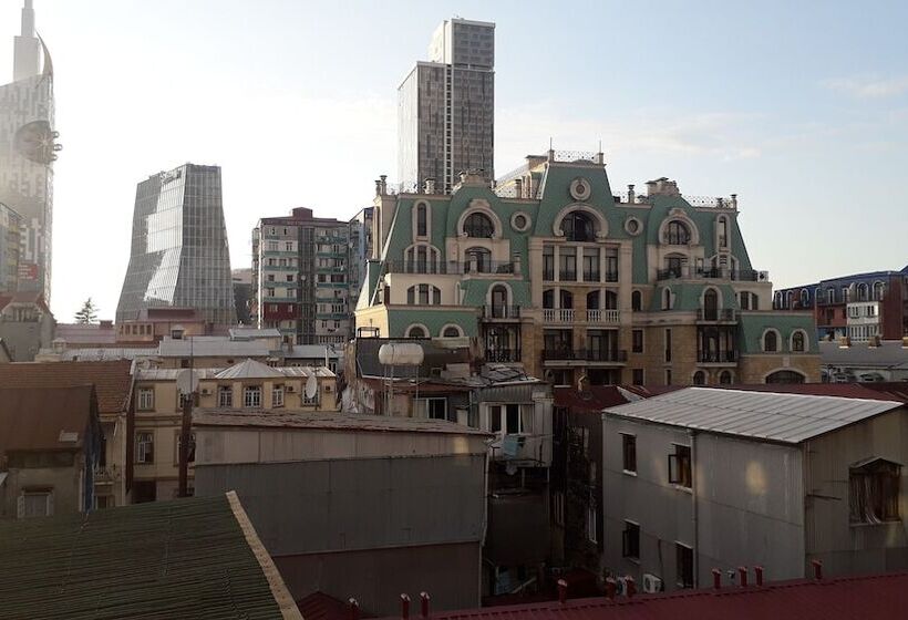 پانسیون Dzveli Batumi