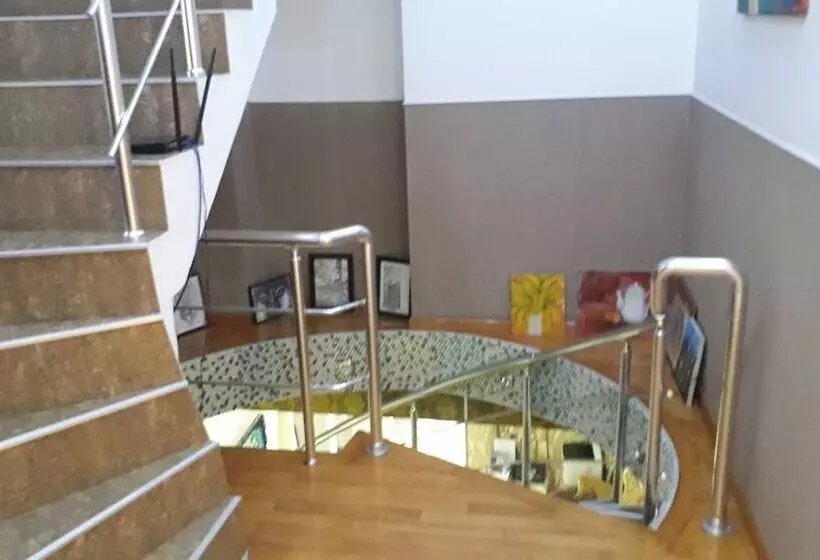 پانسیون Dzveli Batumi