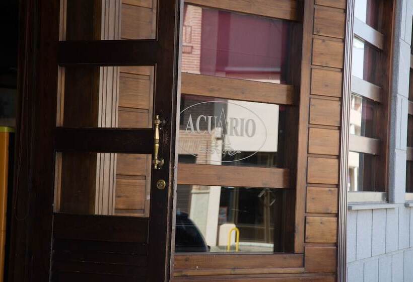 ペンション Hostal Acuario