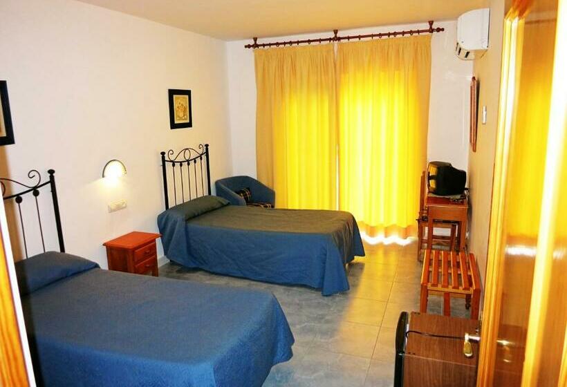 Пансион Hostal Brisamar