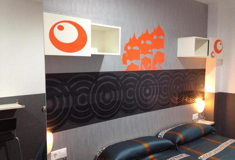 پانسیون Hostal Gaudi Cuenca