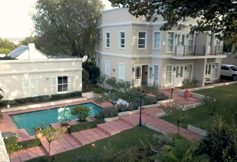 פנסיון Leighwood Lodge