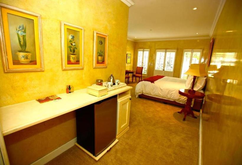 פנסיון Leighwood Lodge