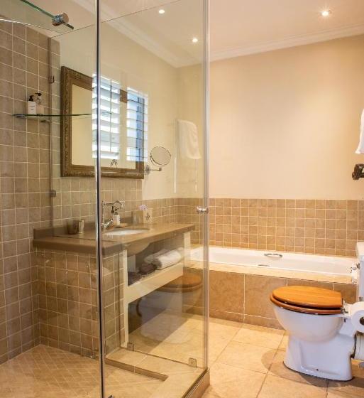 פנסיון Leighwood Lodge