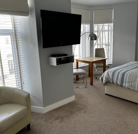 פנסיון Wenden Guest House