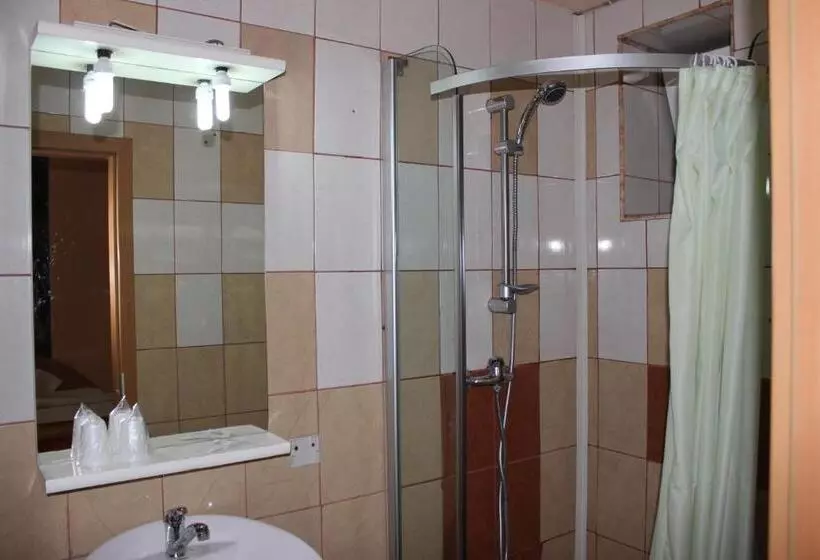 Pensiunea Paloma 3 Stele Brasov