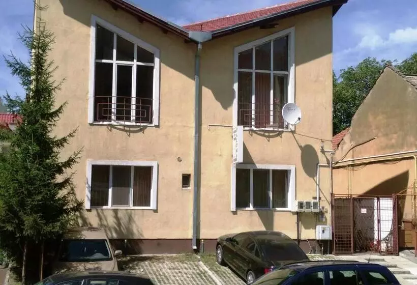 Pensiunea Paloma 3 Stele Brasov