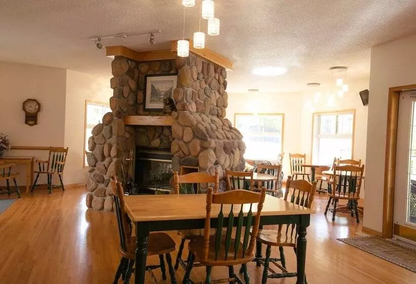 Retkeilymaja Inn On Canyon