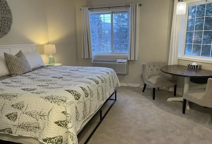 Retkeilymaja Inn On Canyon