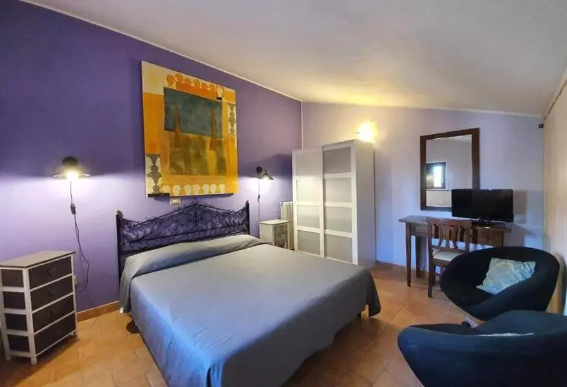 Hotelli Bio Agriturismo Valle Dei Calanchi