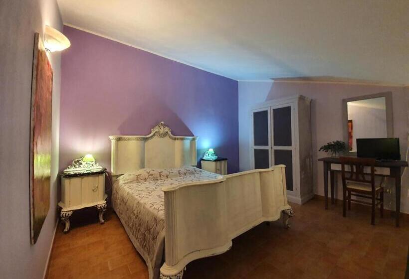 فندق Bio Agriturismo Valle Dei Calanchi