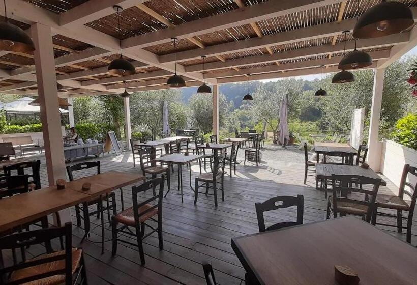 فندق Bio Agriturismo Valle Dei Calanchi
